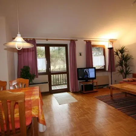 Apartment Im Schönen 2 *